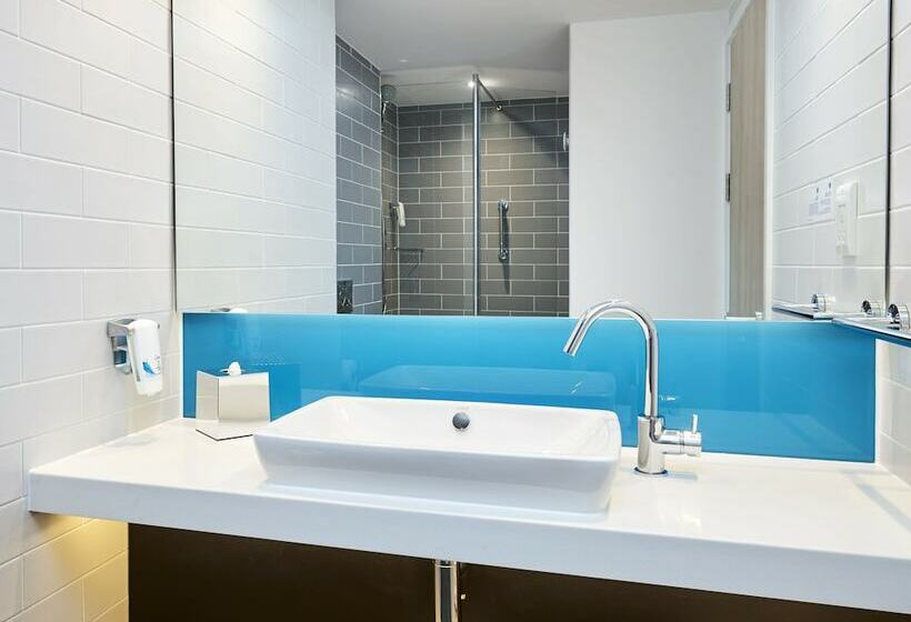 스탠다드 룸, Holiday Inn Express Dublin City Centre, An Ihg