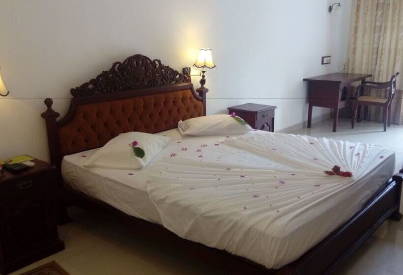 Номер Deluxe, Centauria City