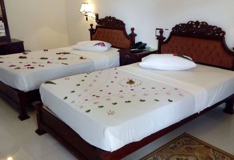Номер Deluxe, Centauria City