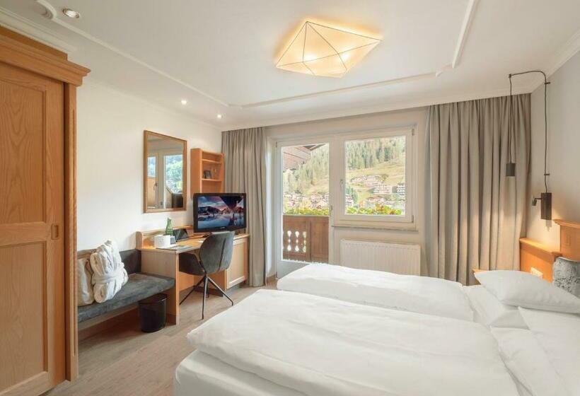 سوییت خانوادگی, Das Edelweiss  Salzburg Mountain Resort