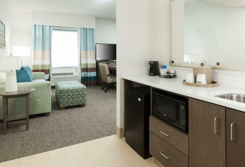 Люкс Executive Кровать Кинг, Hampton Inn & Suites Carolina Beach Oceanfront