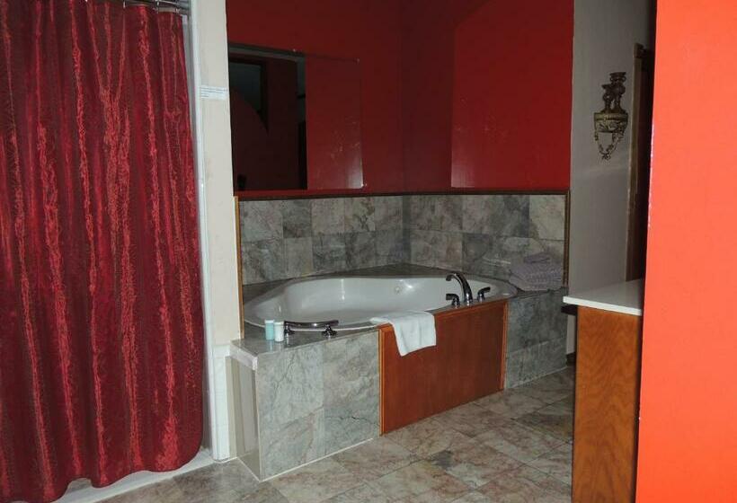 Люкс Deluxe Кровать Кинг, The Whispering Pines Inn