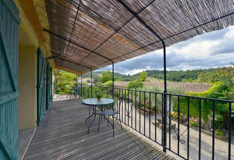 Номер Стандарт, Domaine De Fraisse