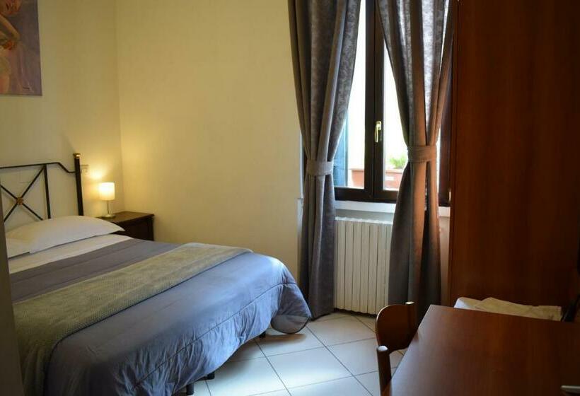 Quarto standart individual, Dalmazia