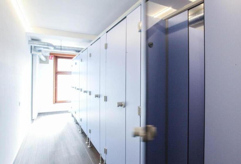 تختخواب در اتاق مشترک, Antwerp City Hostel