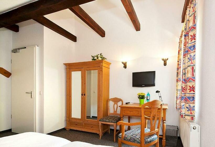 Номер Стандарт, Forsthaus