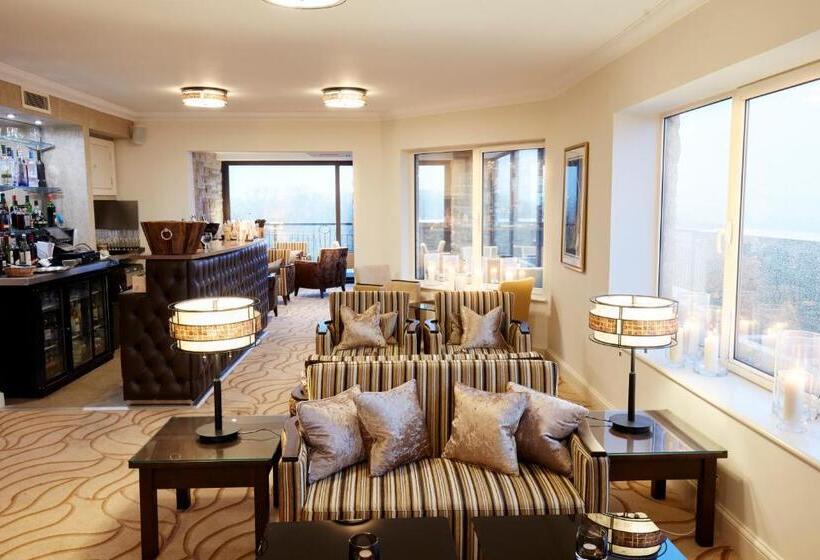스탠다드 룸 킹사이즈 침대, The Celtic Manor Resort