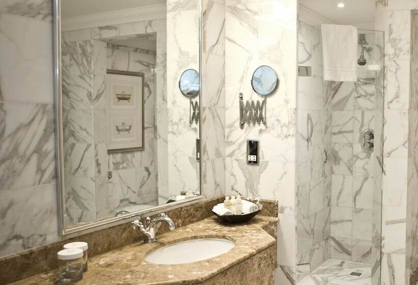 발코니 디럭스 룸, The Celtic Manor Resort