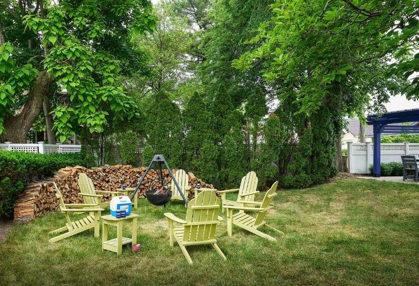 Номер Стандарт, The Neighborhood Hotel New Buffalo