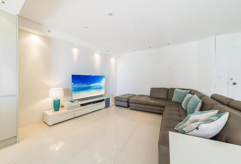 Апартаменты 1 Спальня, The Meriton Apartments On Main Beach
