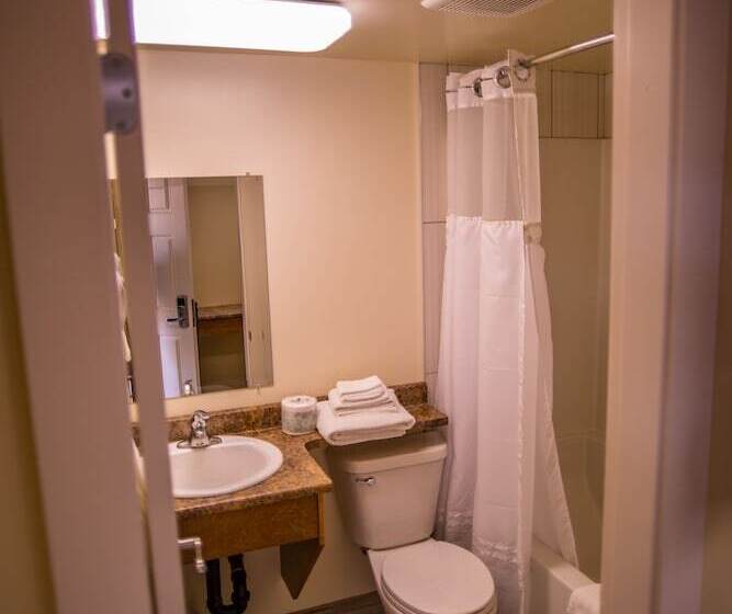 スイート, Sahara Courtyard Inn Penticton