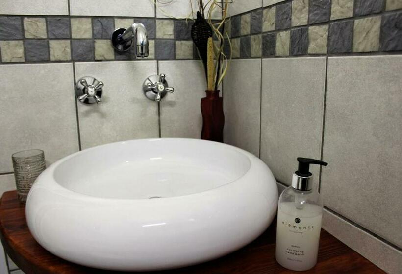 标准间, Marula Lodge