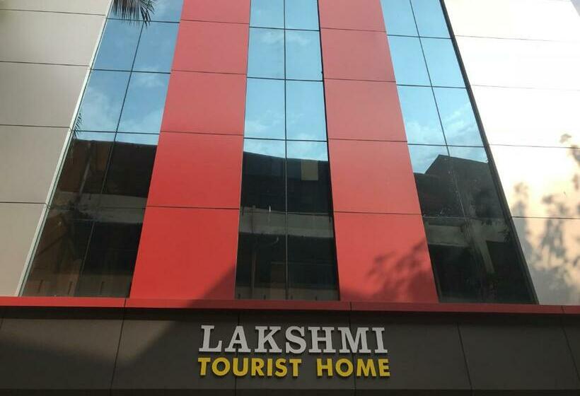 디럭스 패밀리 룸, Lakshmi Tourist Home