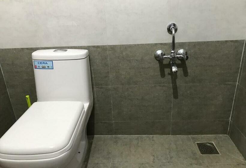 디럭스 패밀리 룸, Lakshmi Tourist Home