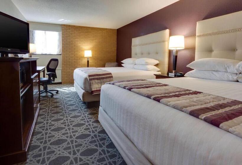 اتاق دلوکس مخصوص معلولین, Drury Inn & Suites Overland Park