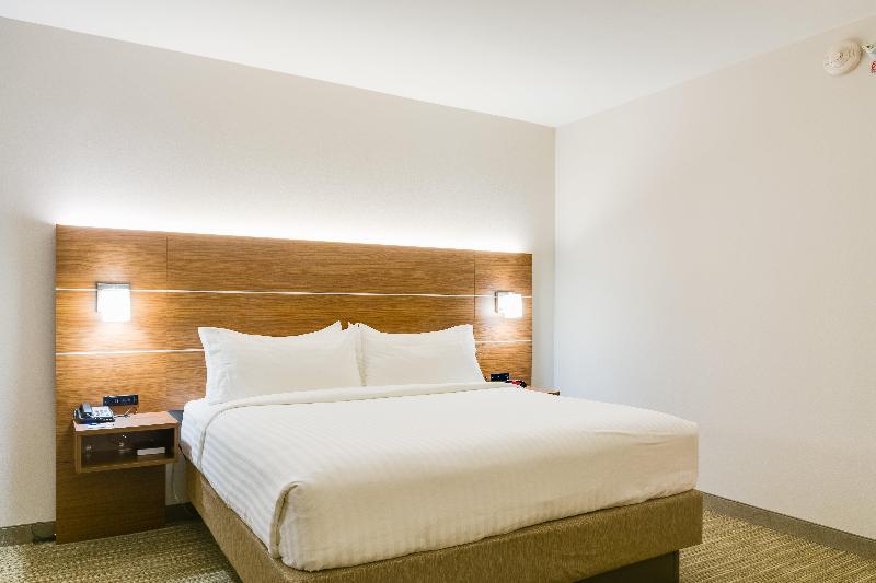 Стандартный Номер Кровать Кинг, Holiday Inn Express & Suites Russellville, An Ihg