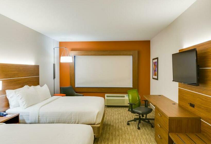 Номер Стандарт Адаптированный для Инвалидов, Holiday Inn Express & Suites Russellville, An Ihg
