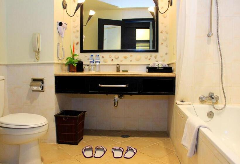 高级园景房, Manado Tateli Resort And Convention