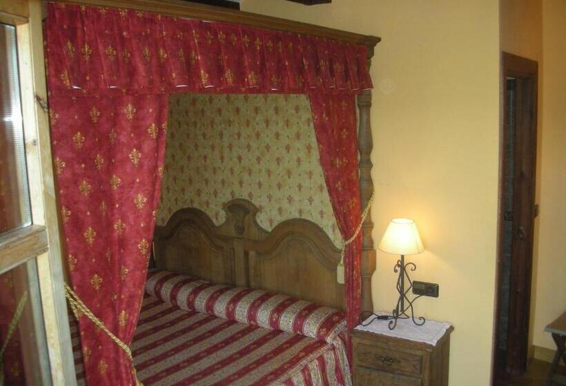 سوئیت با تخت بزرگ, Posada Real