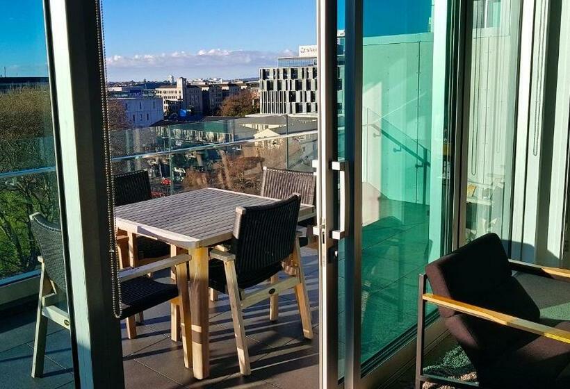 Люкс 3 Спальни, Swissbelsuites Victoria Park Auckland