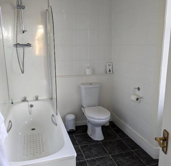 Номер Deluxe Кровать Кинг, Bennachie Lodge Hotel In Kemnay