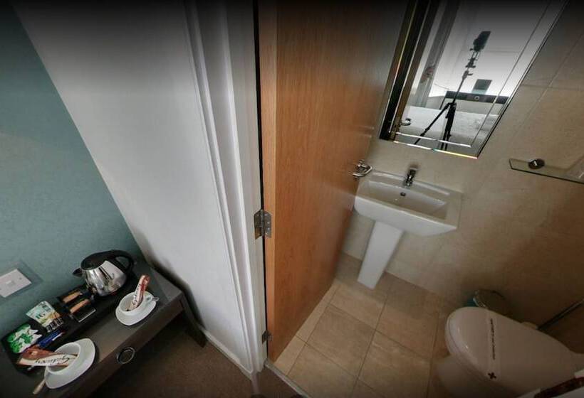 Номер Стандарт, Mccafferty S Guesthouse Ilford