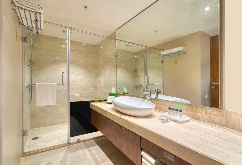 Люкс Executive Кровать Кинг, Holiday Inn Kolkata Airport, An Ihg