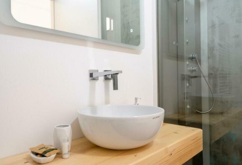 اتاق سوپریور با تخت بزرگ, Casa Del Barone   Luxury Suites