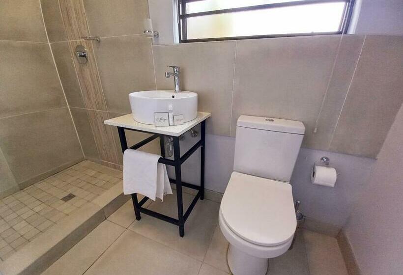 Номер Deluxe, Realjoy Guest Suites