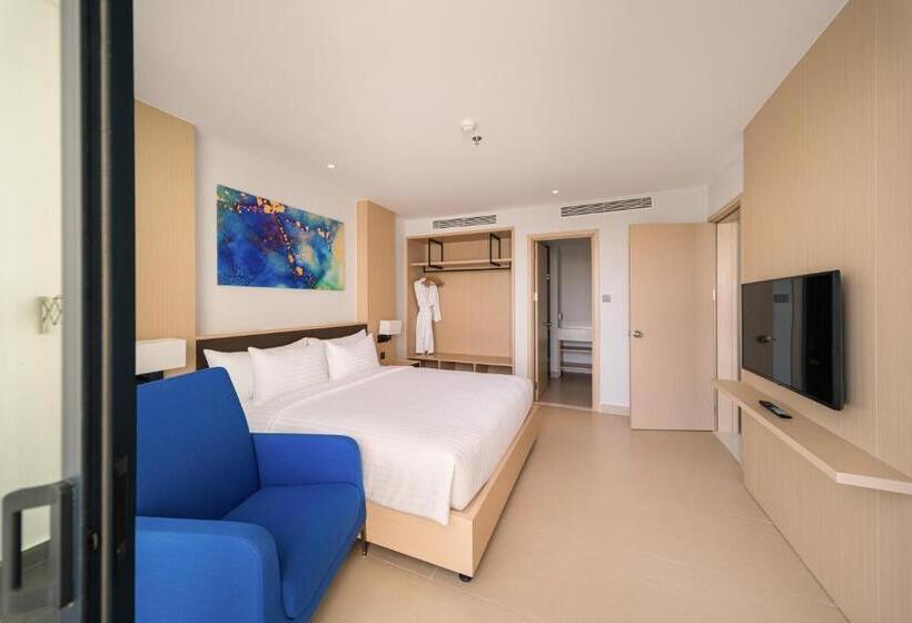 سوئیت با تخت بزرگ, Happy Beach Seaview Hotel   The Arena Cam Ranh Resort