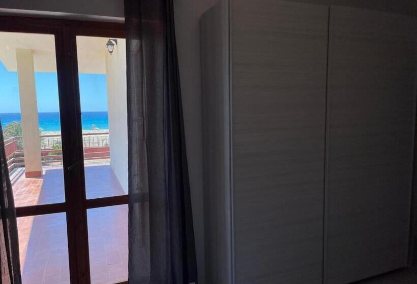اتاق استاندارد با بالکن و چشم‌انداز دریا, Solanas Home Stay   Rooms