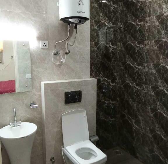 Трехместный Номер Классика, Oyo Flagship Royal Residency