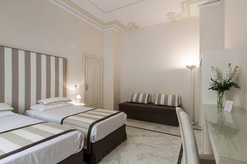 舒适三人间, Palazzo Starace