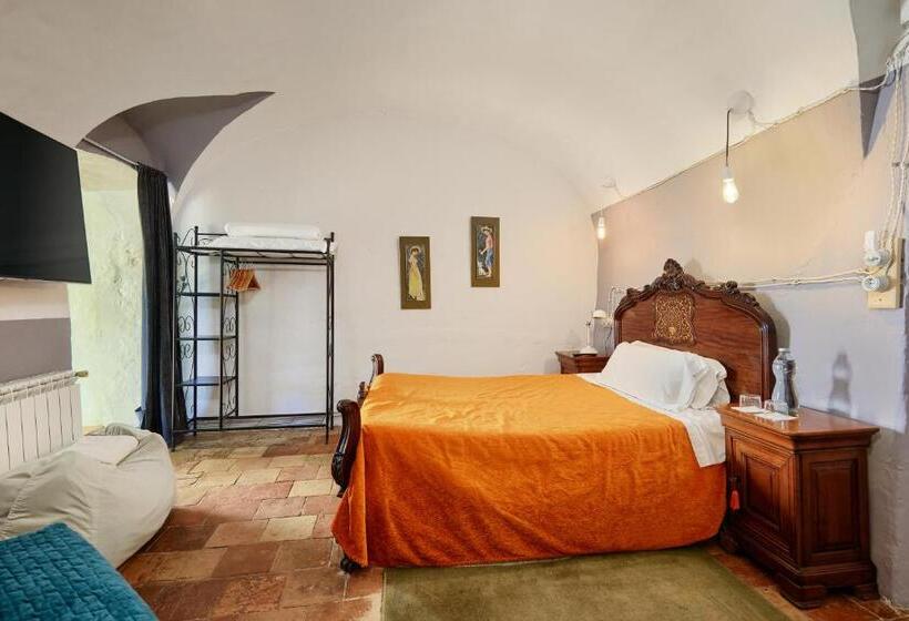 Standard Triple Room with Terrace, B&b Mas Torrencito Pet Friendly