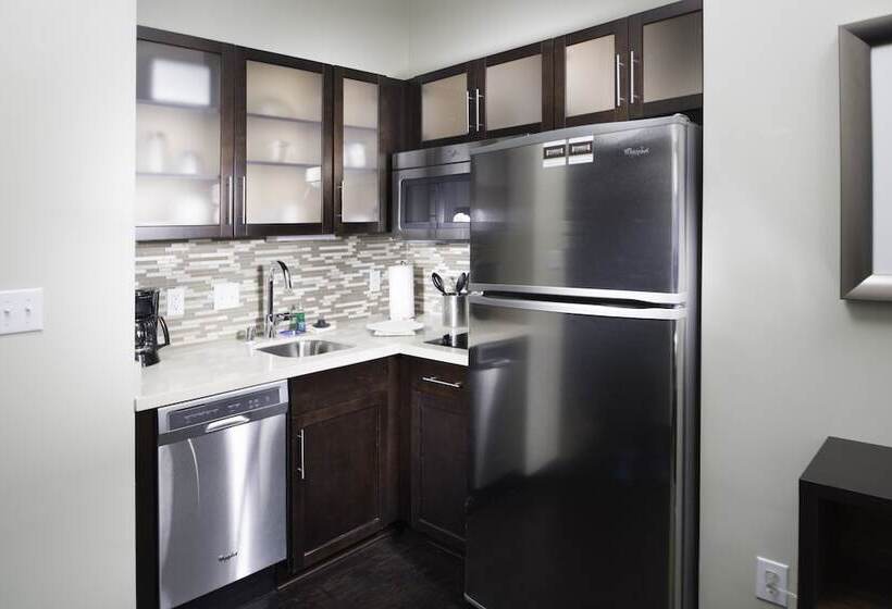 套房, Staybridge Suites Corona South, An Ihg