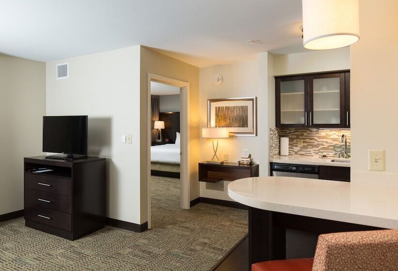 适合残疾人士使用的套间, Staybridge Suites Corona South, An Ihg