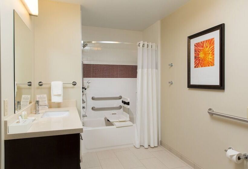 适合残疾人士使用的套间, Staybridge Suites Corona South, An Ihg