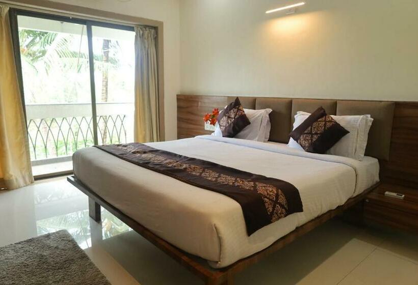 Люкс, Dadra Resort