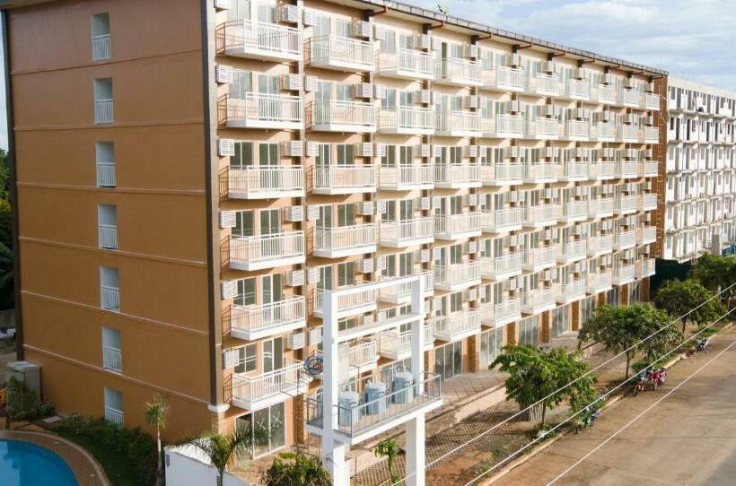 إستديو قياسى مزود بشرفة, Island Staycation With Balcony, Exceptional Swimming Pool & Gym   B2 2fluorite