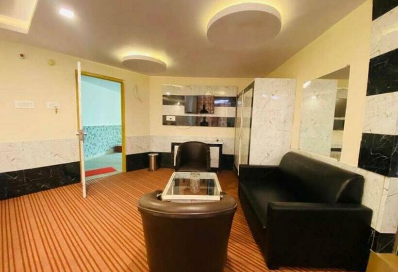 Трехместный Номер Классика, Oyo Flagship The Manali Nomads