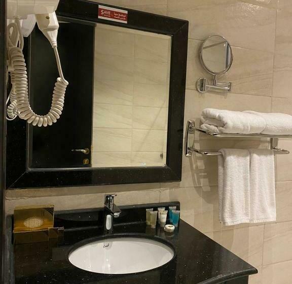 스위트 킹사이즈 침대, فندق بلفيو بارك رويال Bellevue Park Royal