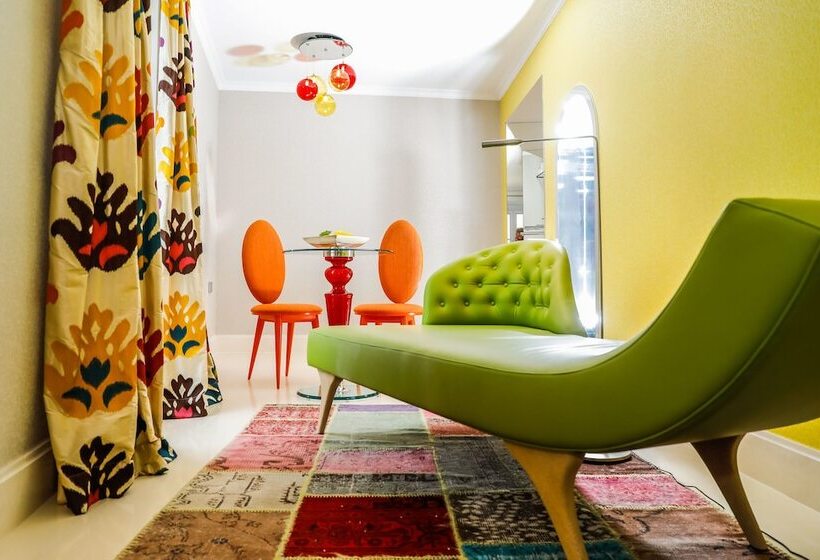 سوییت لوکس, Lemongarden  Adults Only
