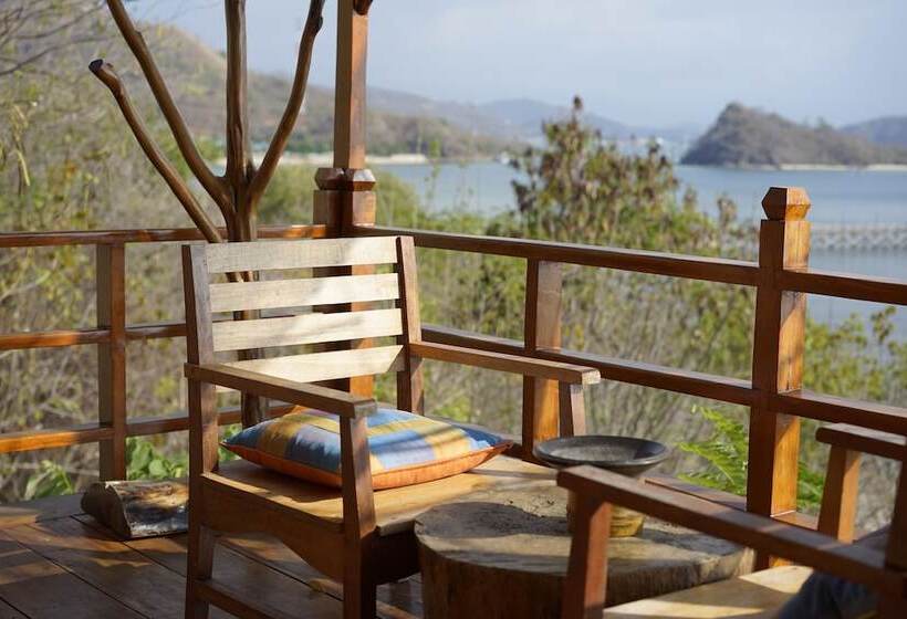 Бунгало Премиум, Waecicu Eden Beach