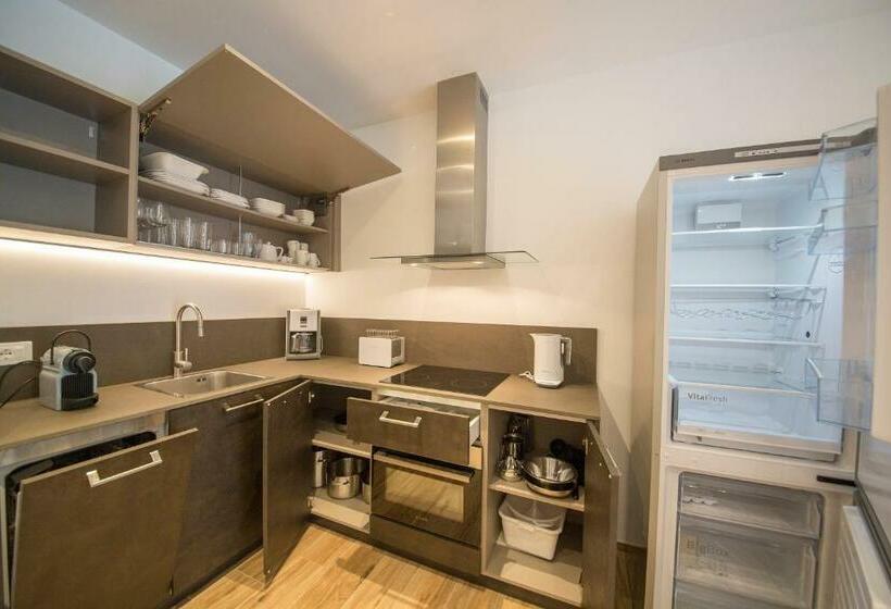 ２ベッドルームアパートメント, Riva Lake Lodge