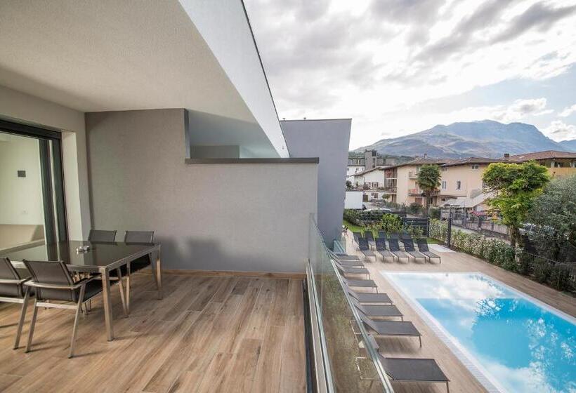 ２ベッドルームアパートメント, Riva Lake Lodge