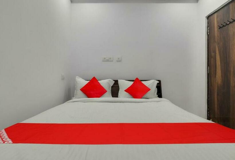 اتاق کلاسیک سه تخته, Super Oyo Flagship Prime Residency