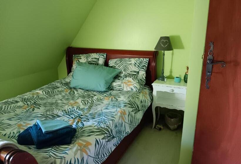 Номер Стандарт, Chambre D Hôtes La Montjoie