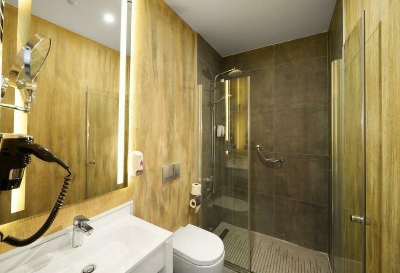 Номер Deluxe Кровать Кинг, Ibis Istanbul Airport