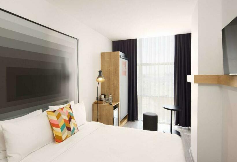Номер Superior Кровать Кинг, Ibis Istanbul Airport