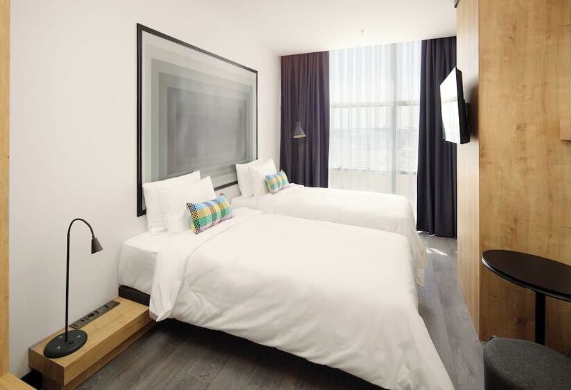 Номер Superior, Ibis Istanbul Airport